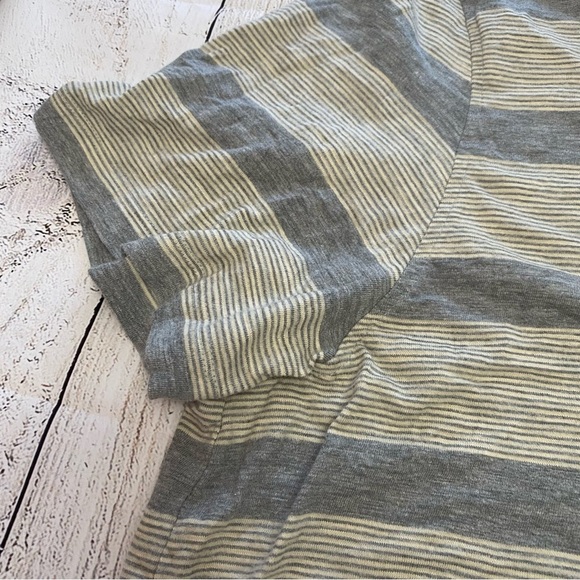 The North Face Gray and Cream Striped Polo Shirt XXL - Picture 4 of 8